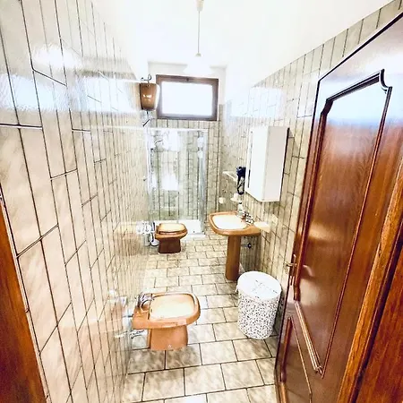 Sa Domu Zara - Ampia Casa Con Terrazzo Vakantiehuis *