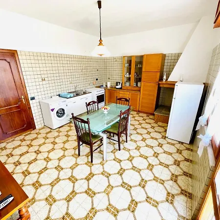 Sa Domu Zara - Ampia Casa Con Terrazzo بيت للعطل *
